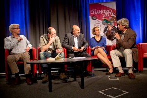 Roger Sue, Arnaud Poissonnier, Richard Collin (animateur), Anne-Sophie Novel et Patrick Viveret.   "La société du « Co » : créer de la valeur et vivre ses valeurs ensemble".